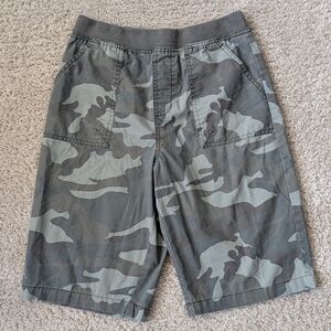 Boy's Faded Glory Green Camouflage Cargo Shorts